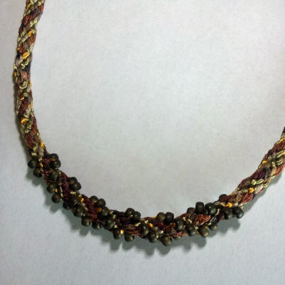 N25 Autumn Ribbon with Beads
